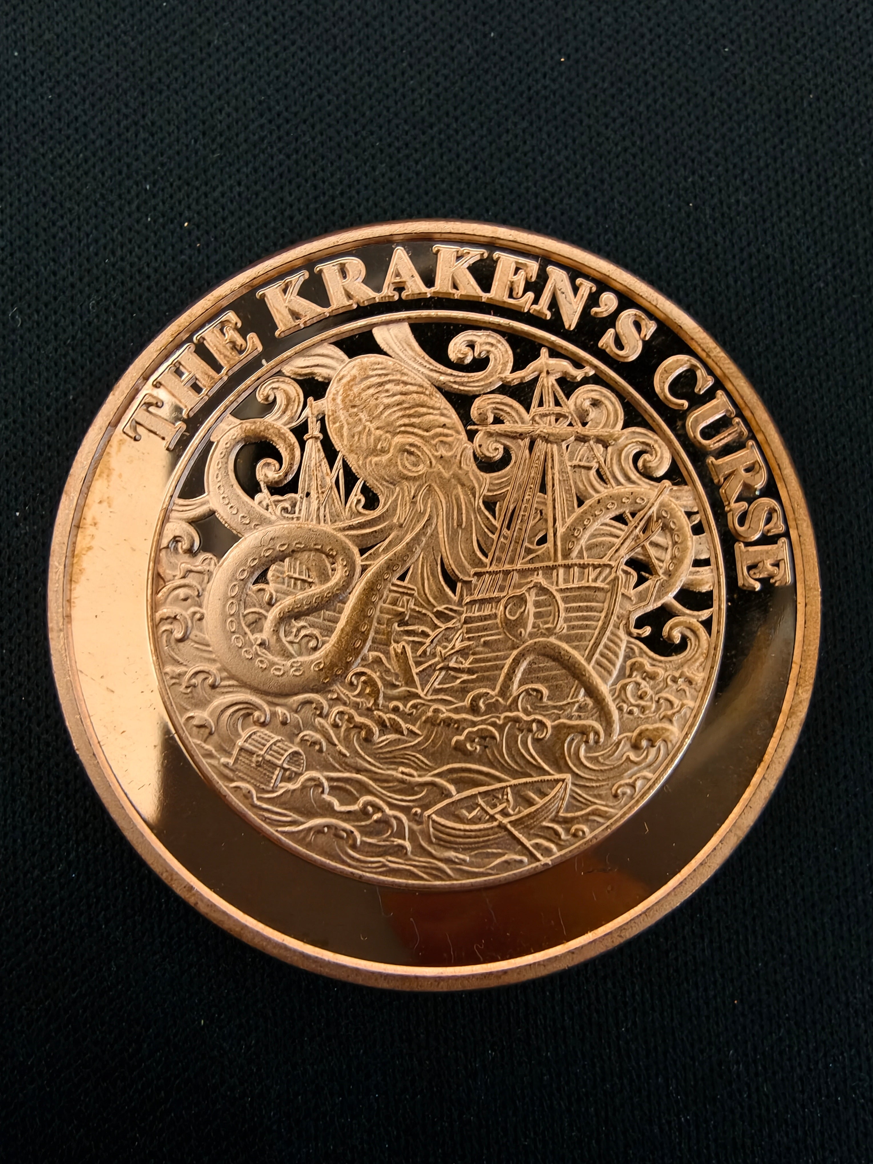 The Kraken’s Curse 1oz .999 Feinkupfer Round – Hochrelief-Sammleredition | Maple Leaf Mint